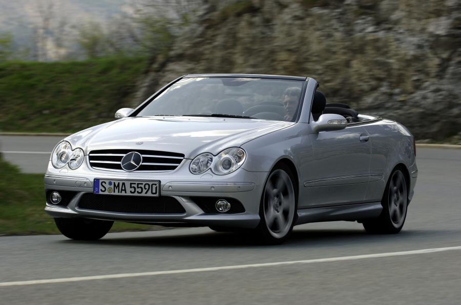  Mercedes-Benz CLK55 AMG Cabriolet 2004 года  (фото 1 из 35)